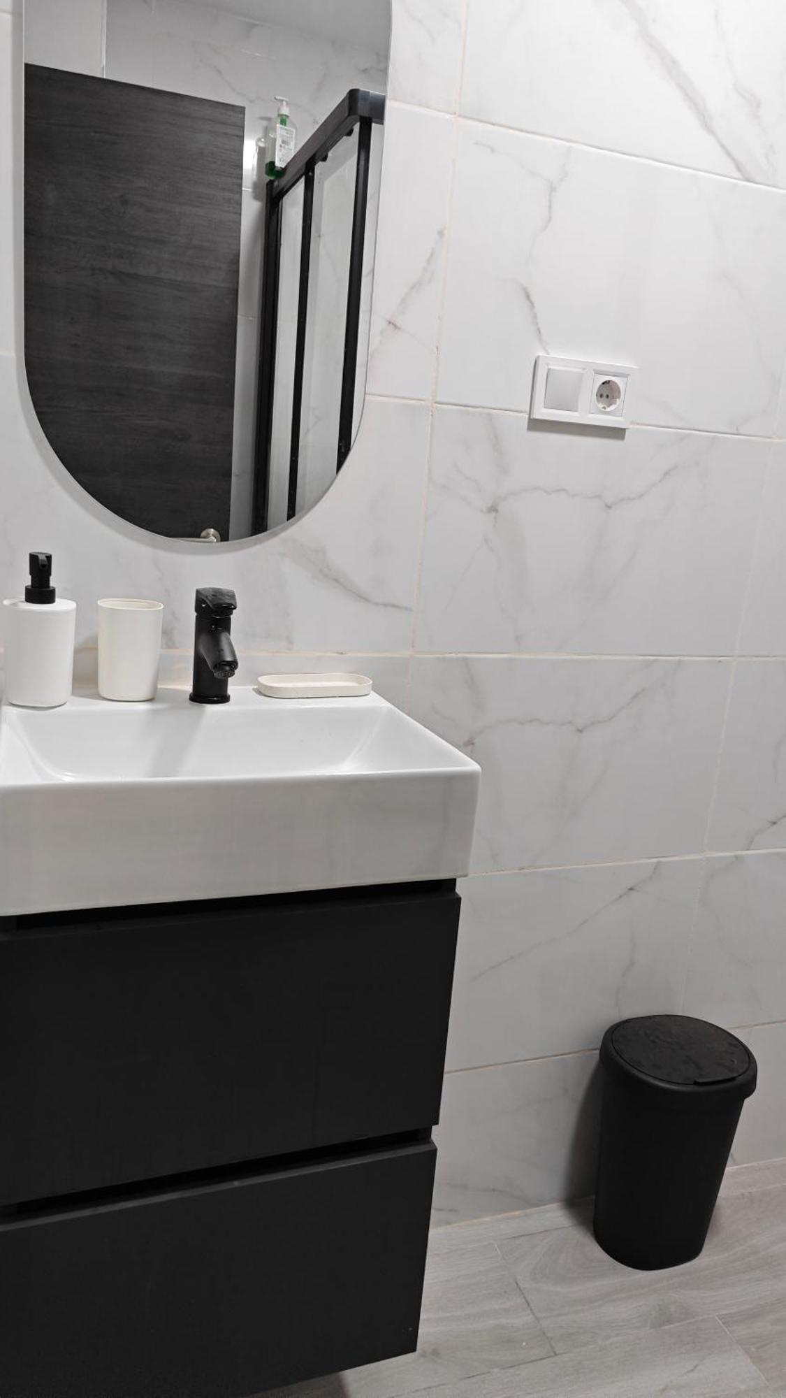 Appartement Vialia Playa à Málaga Extérieur photo